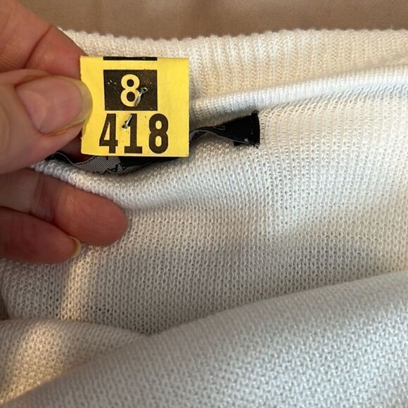 Banana Republic szXS cold shoulder white with black trim summer sweater EUC - Picture 4 of 9